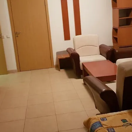 شقة в4-3, Ashton Hall ساني بيتش